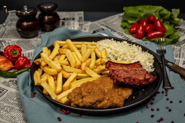 Piept porc cu snitel pui